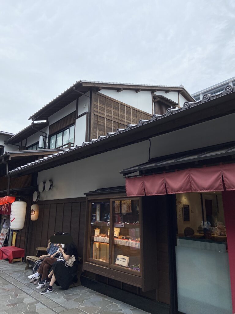 Exploring Toyosu Senkyaku Banrai: Edo-Style Food Market Next to Toyosu Fish Market